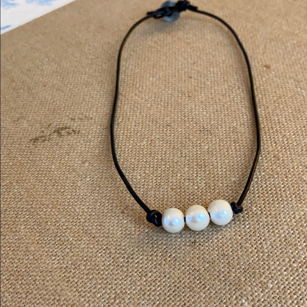 Leather and Pearl choker